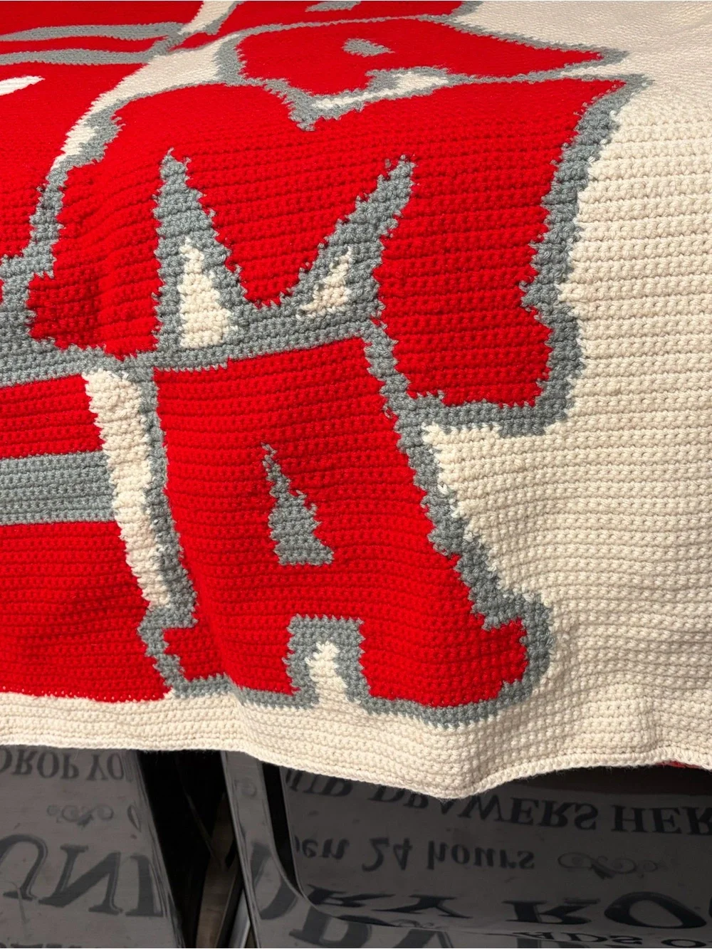 Crimson Knit Throw Blanket - Red and Cream